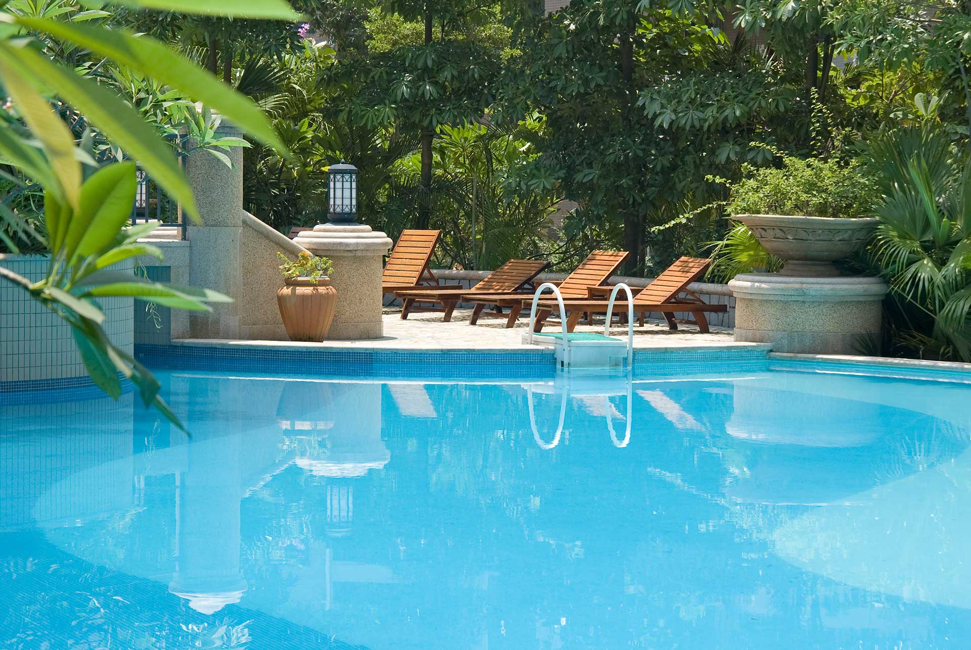 Swimming Pool Cleaning and Maintenance in Georgetown and Round Rock TX